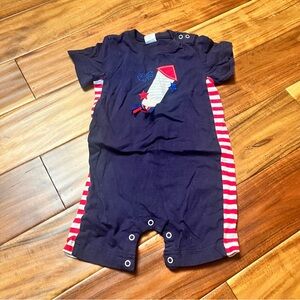 Baby boy’s Ricrac and ruffles firework appliqué Fourth of July romper. Size 24 m
